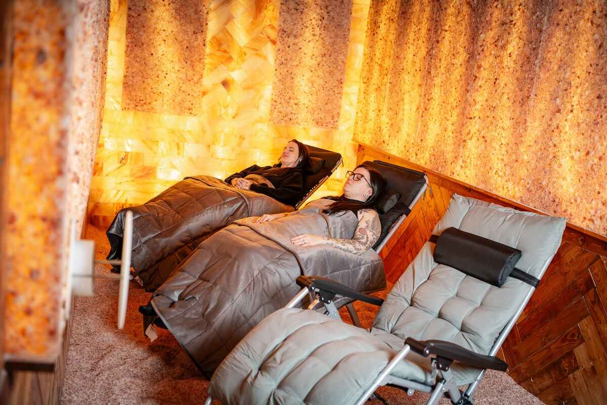 Salt Cave - 2 people relaxing in the salt cave